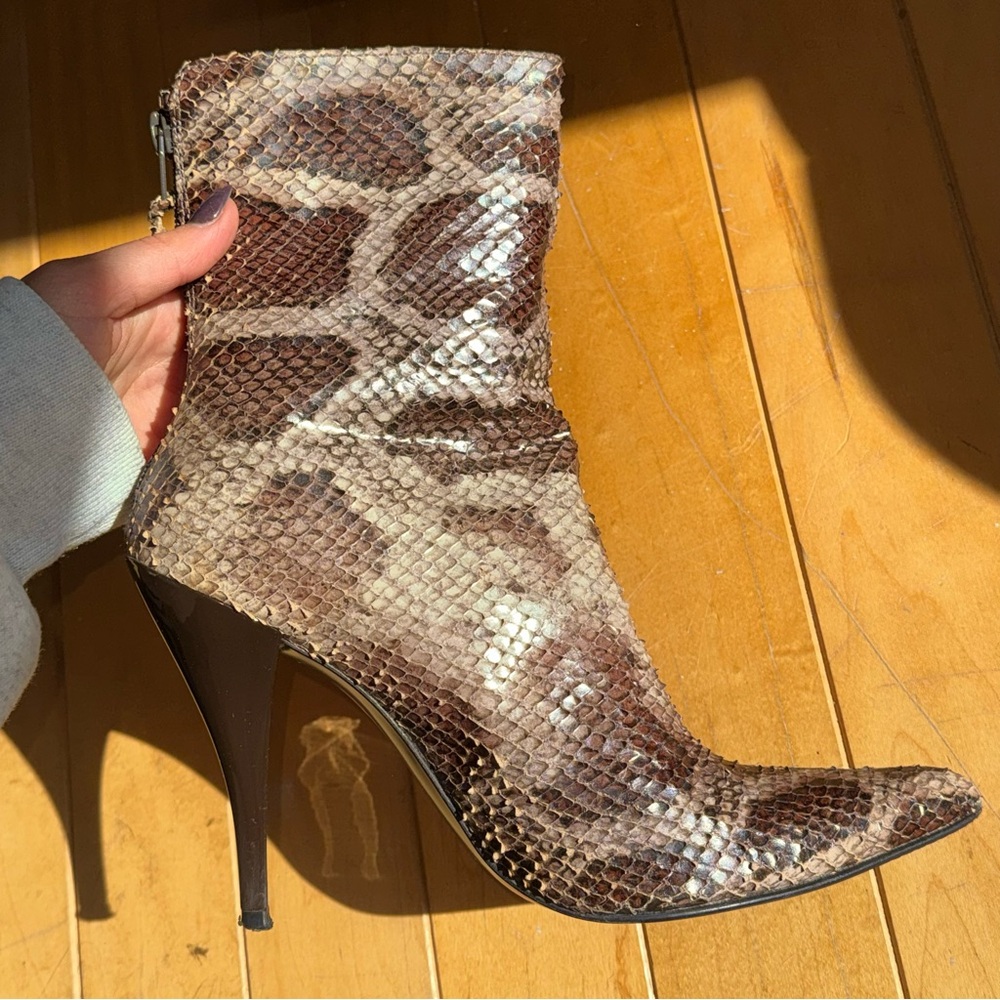 Stuart Wietzman boots - Picture 14 of 16